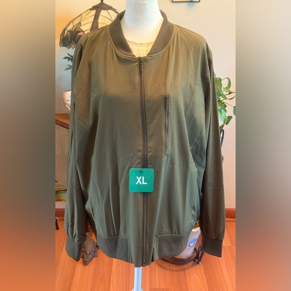 NWT Banana Republic Olive Green Womens Bomber Jacket Size XL Polyester & Spandex - Picture 1 of 13